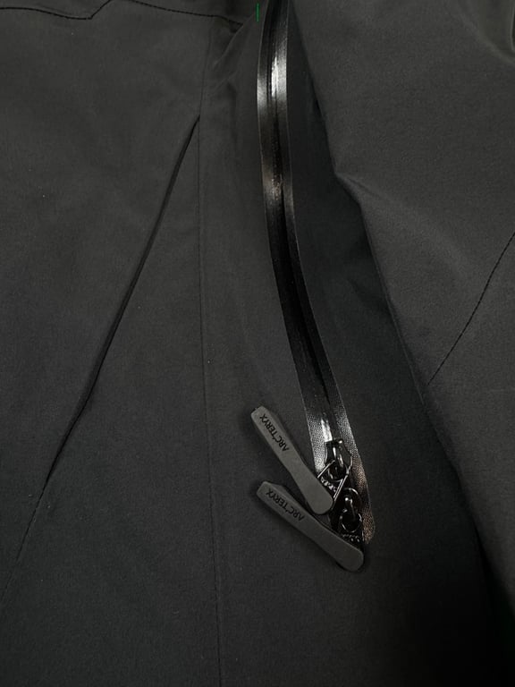 Arc'teryx Alpha SV Jacket Black - 5