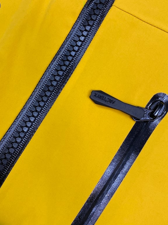Arc'teryx Alpha SV Jacket Edziza Yellow - 4
