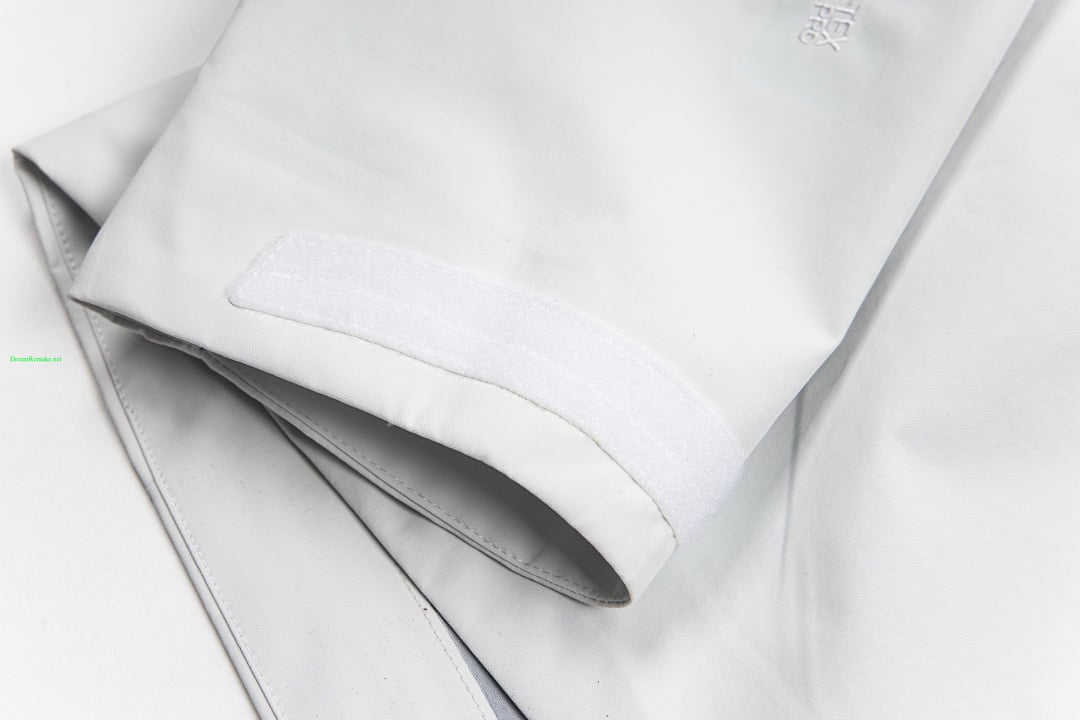 Arc'teryx Alpha SV Jacket Polar White - 24