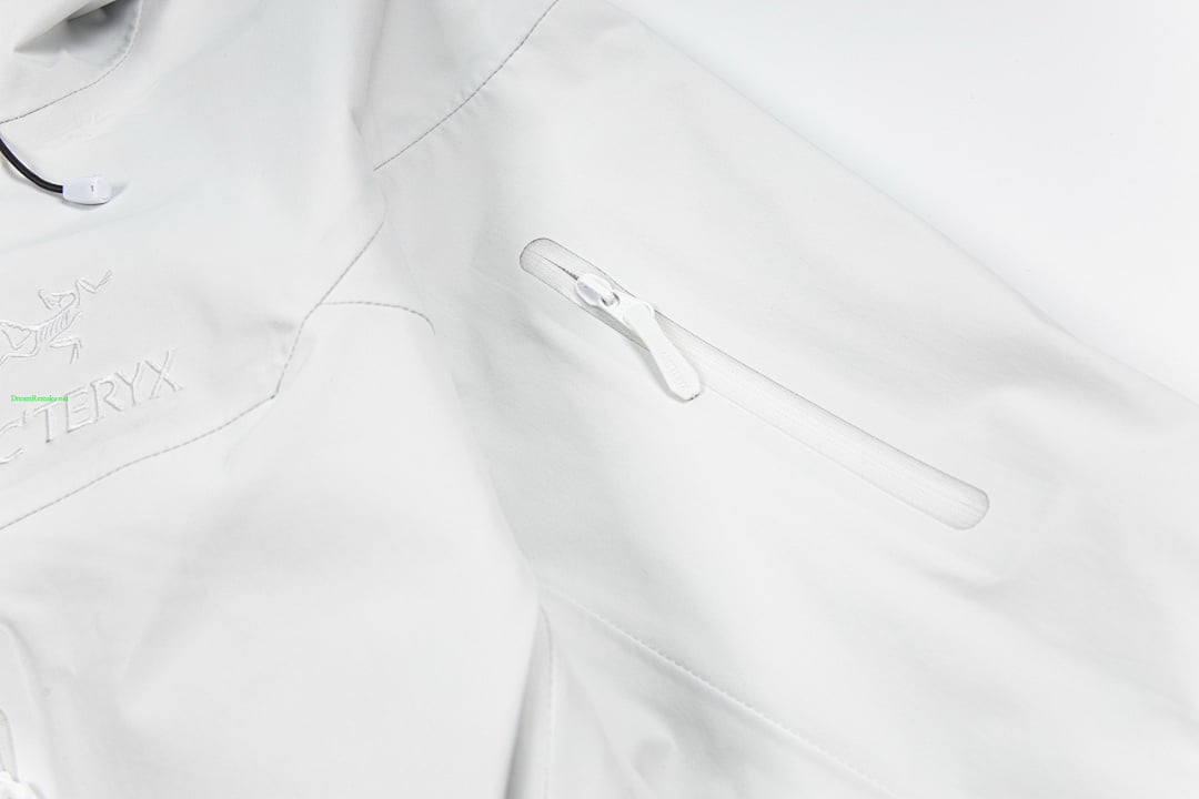 Arc'teryx Alpha SV Jacket Polar White - 25