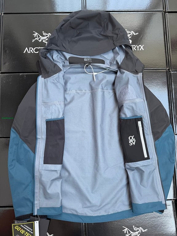 Arc'teryx Alpha SV Jacket Black Blue - 10