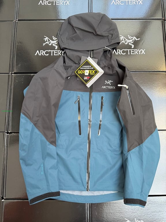 Arc'teryx Alpha SV Jacket Black Blue - 3