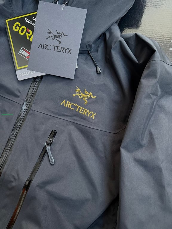 Arc'teryx SV Jacket Black Gold - 5