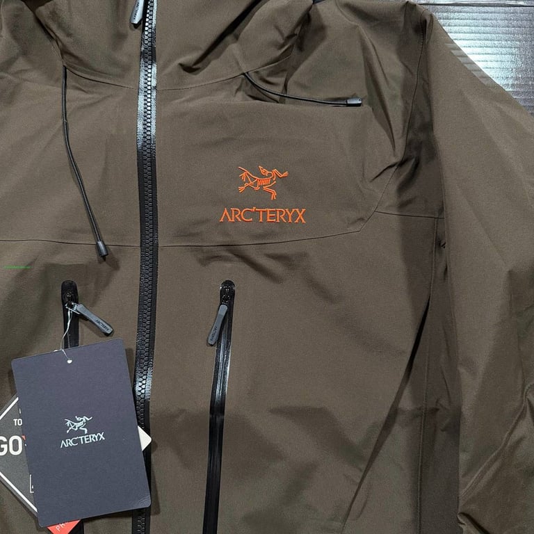 Arc'teryx Alpha SV Jacket Brown - 13