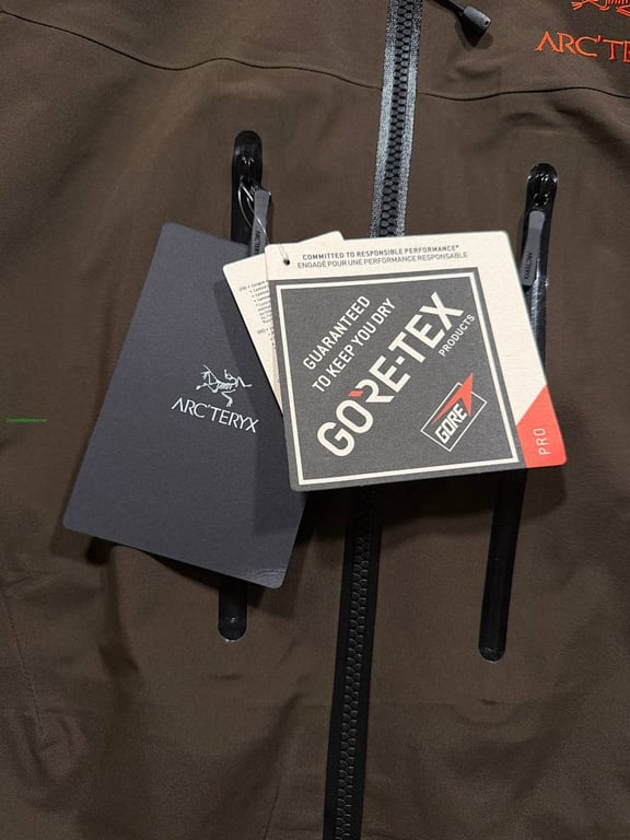 Arc'teryx Alpha SV Jacket Brown - 7