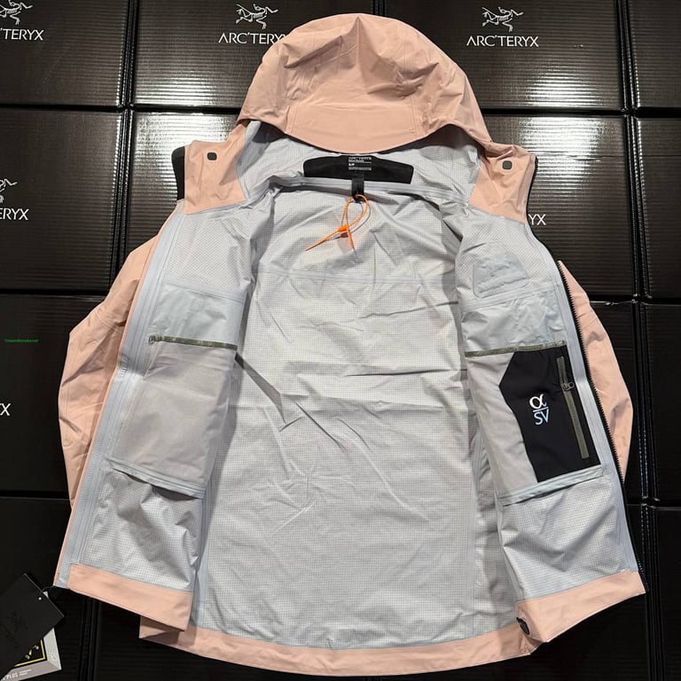 Arc'teryx Alpha SV Jacket Pink - 3