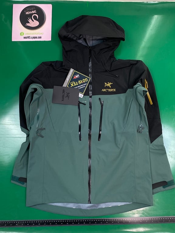 Arc'teryx Alpha SV Jacket Dark Magic - 5