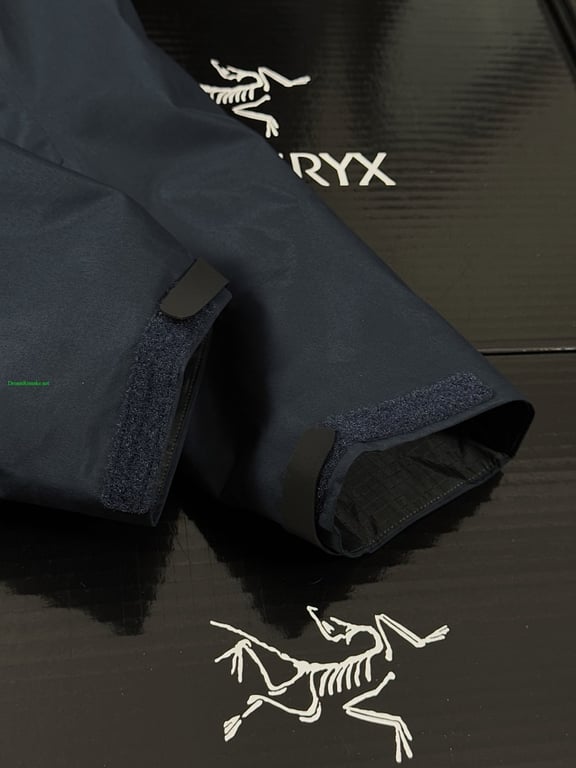 Arc'teryx Beta LT Jacket Navy Nylon - 13
