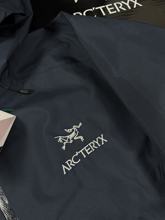 Arc'teryx Beta LT Jacket Navy Nylon - 9