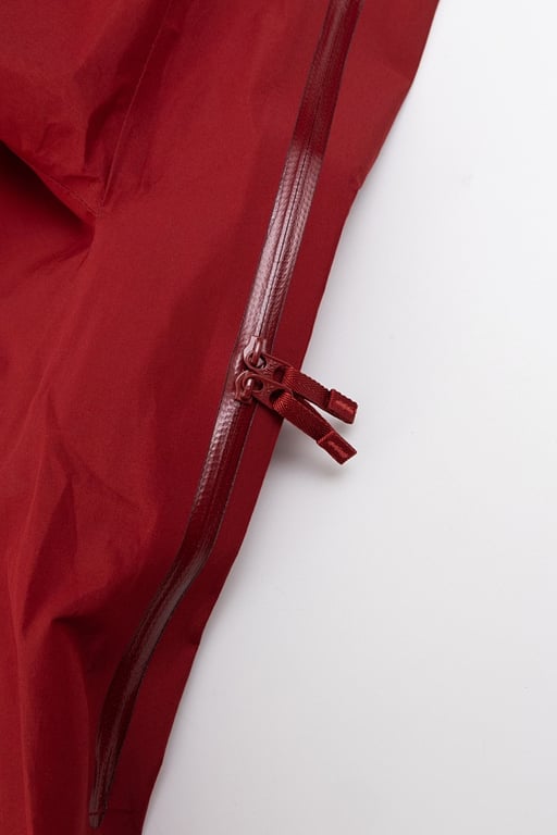 Arc'teryx Gore-Tex Shell Jacket Red - 15