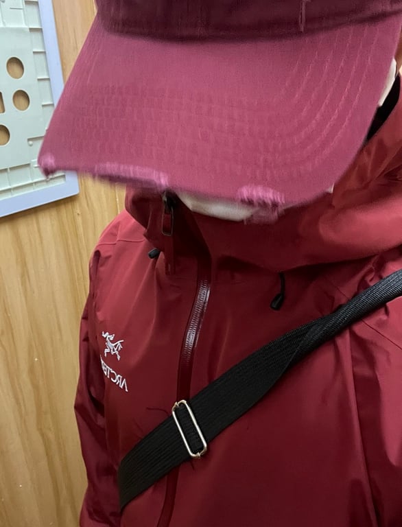 Arc'teryx Gore-Tex Shell Jacket Red - 4