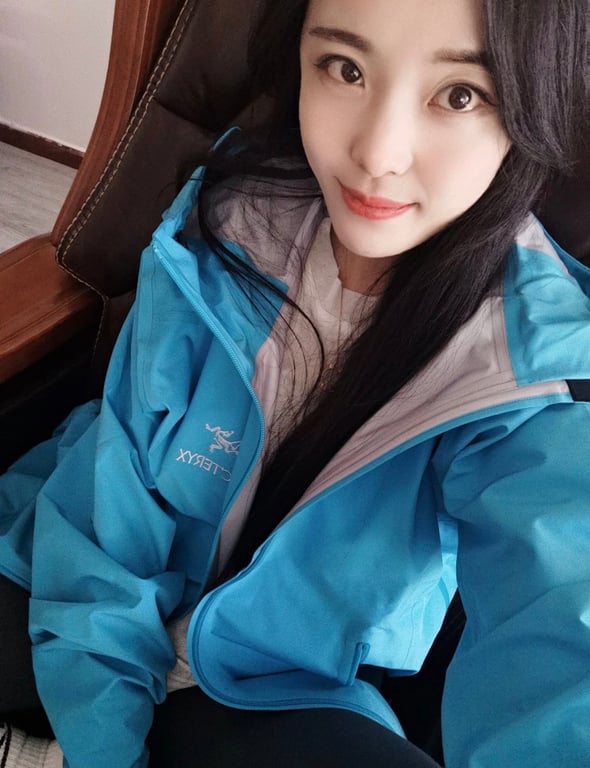 Arc'teryx Koi Blue Gore-Tex Shell Jacket - 16