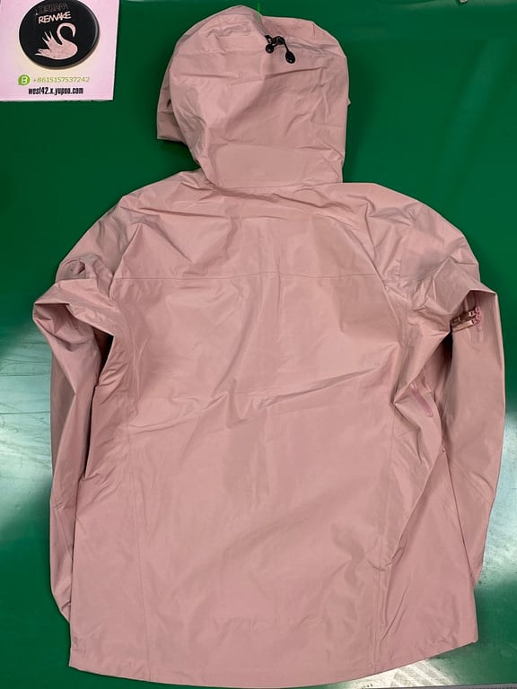 Arc'teryx Gore-Tex Hardshell Jacket Pink - 2