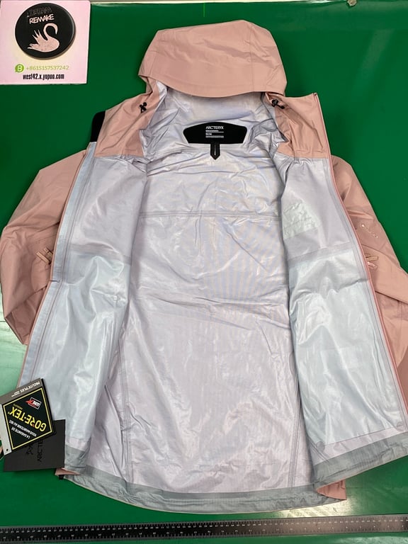 Arc'teryx Gore-Tex Hardshell Jacket Pink - 3