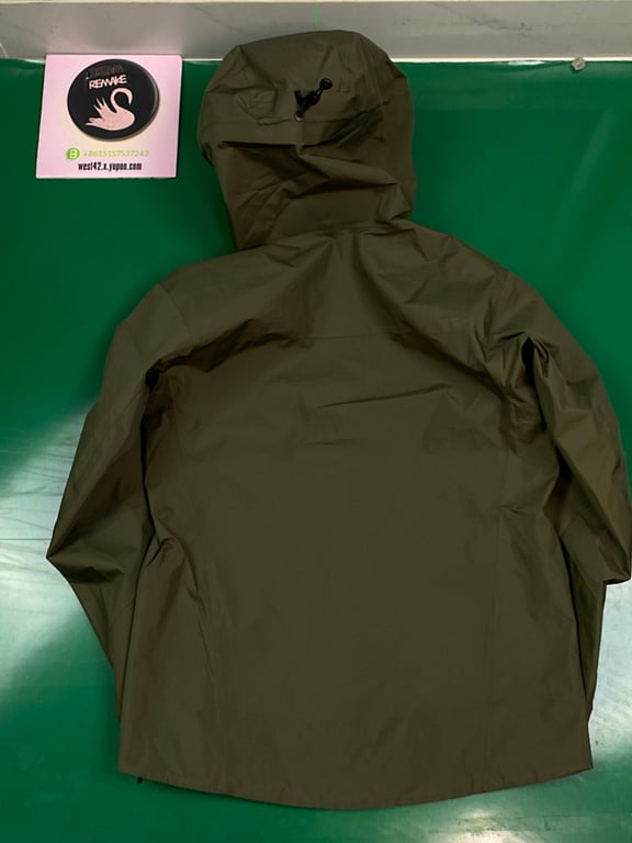 Arc'teryx Vintage Green Jacket - 2