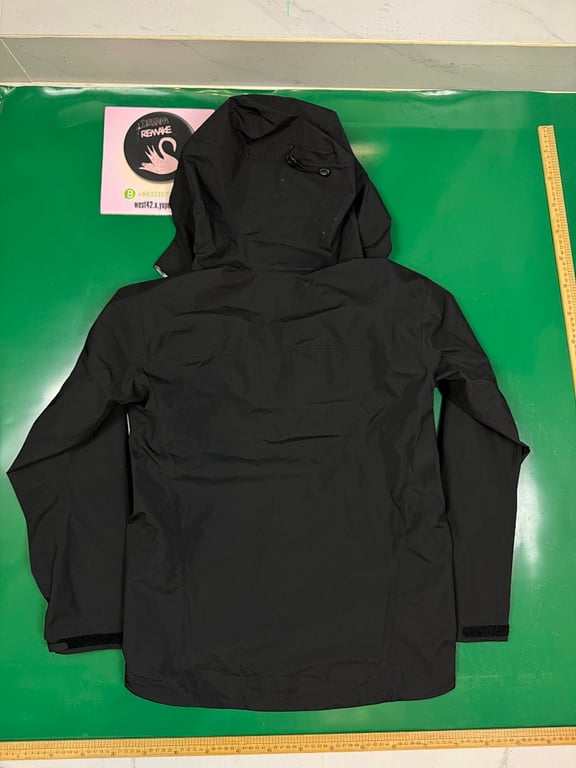 Arc'teryx Beta LT Jacket Black - 2