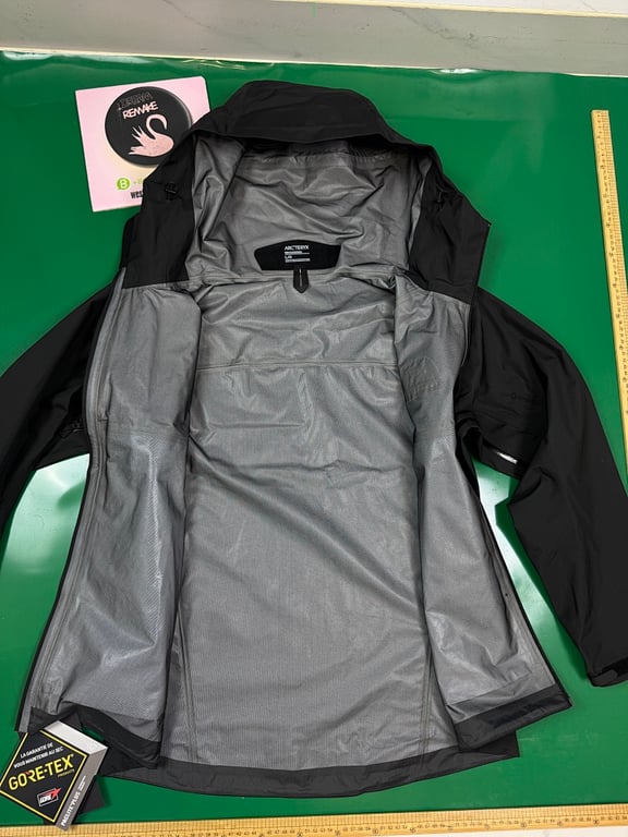 Arc'teryx Beta LT Jacket Black - 6