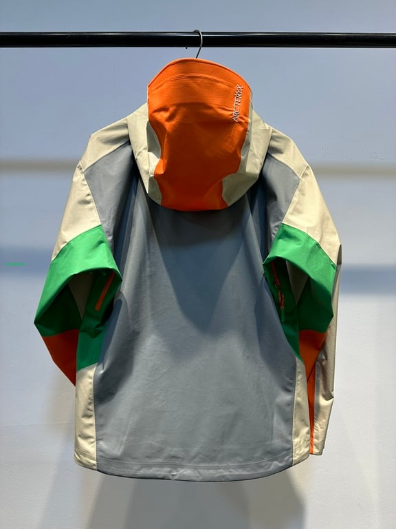 Arc'teryx Namcha Barwa Color-Block Jacket - 6