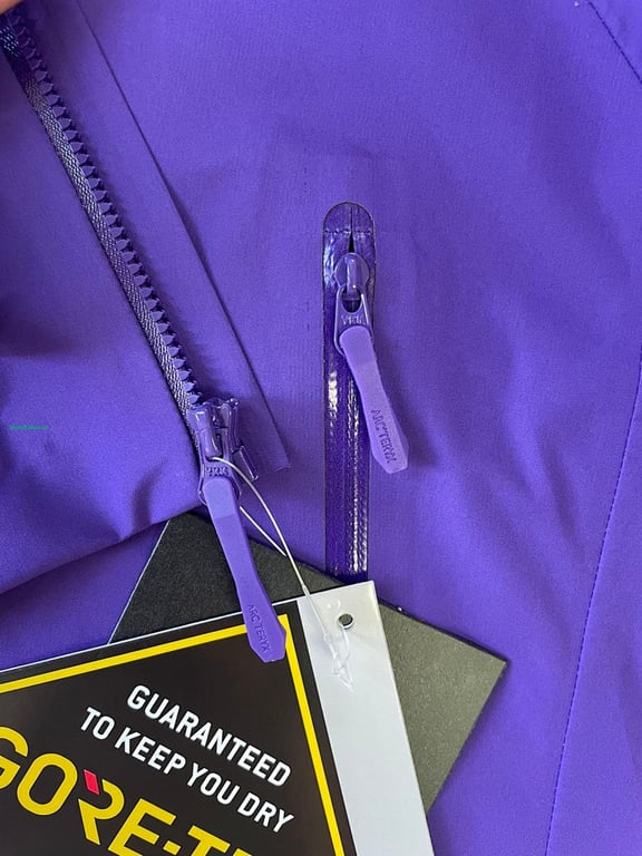 Arc'teryx Beta Lightweight Jacket Purple - 30