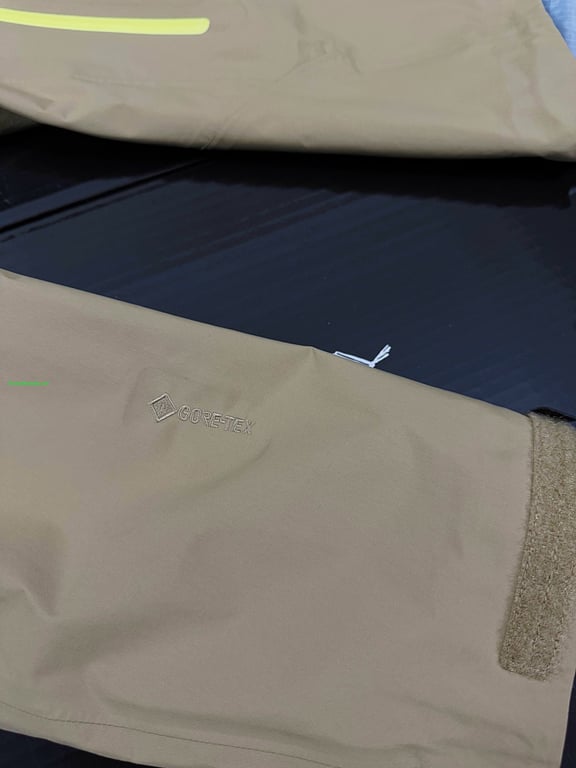 Arc'teryx Beta Lightweight Jacket Tan Yellow - 18