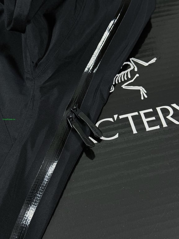 Arc'teryx Beta SL Jacket Black - 8