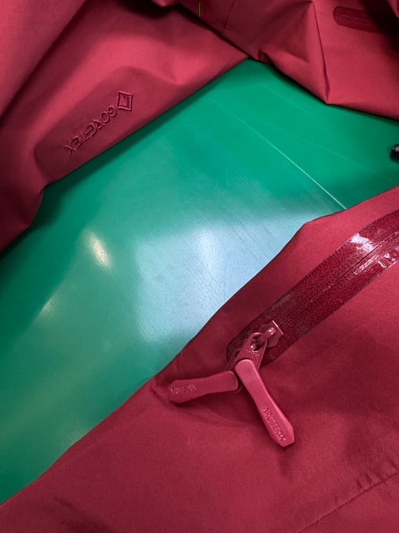 Arc'teryx GORE-TEX Paclite Plus Shell Jacket Red - 2
