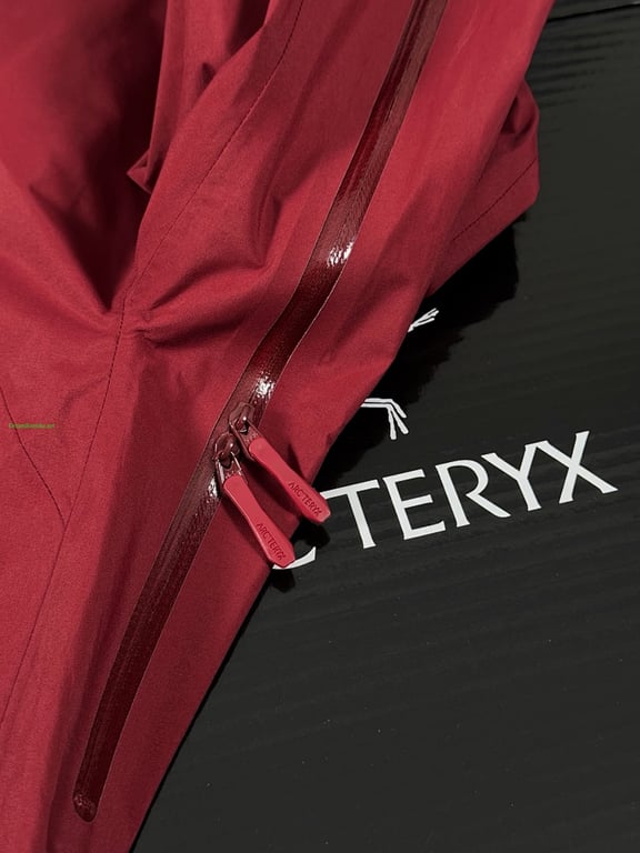 Arc'teryx GORE-TEX Paclite Plus Shell Jacket Red - 12
