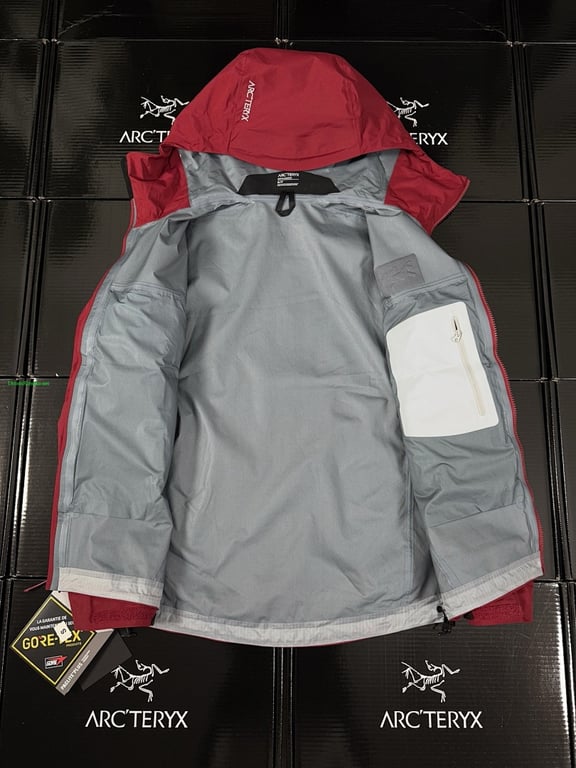 Arc'teryx GORE-TEX Paclite Plus Shell Jacket Red - 15