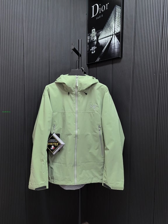 Arc'teryx Gore-Tex Shell Jacket Green - 23