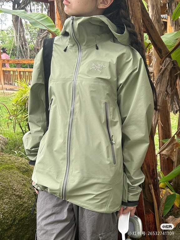 Arc'teryx Gore-Tex Shell Jacket Green - 32
