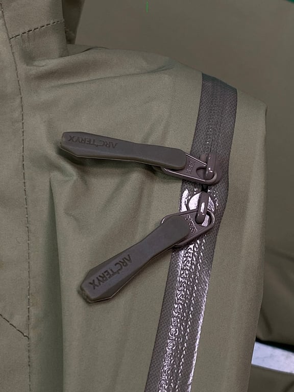Arc'teryx Gore-Tex Shell Jacket Green - 10