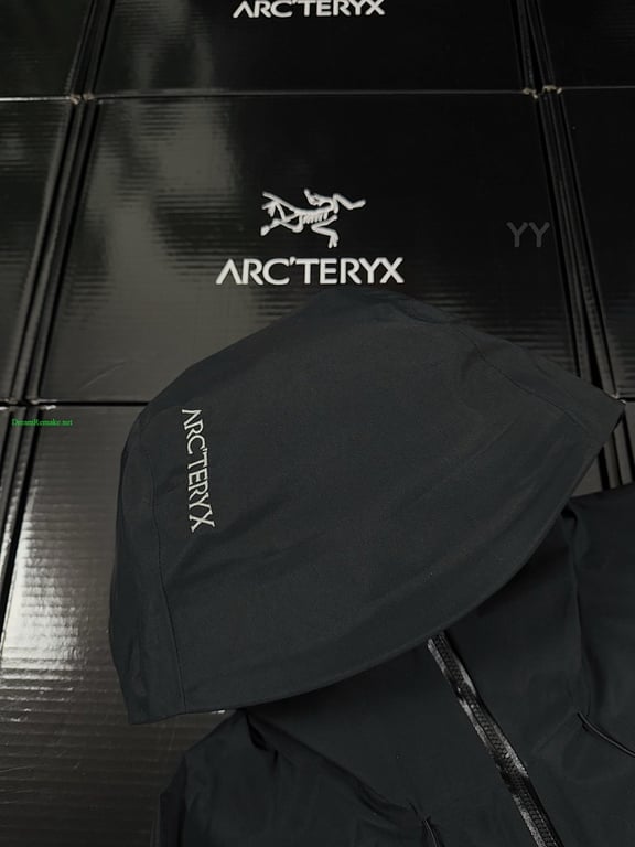 Arc'teryx Beta Lightweight Jacket Black - 20