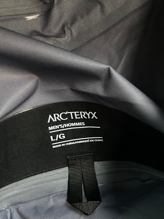 Arc'teryx Beta Lightweight Jacket Black - 9