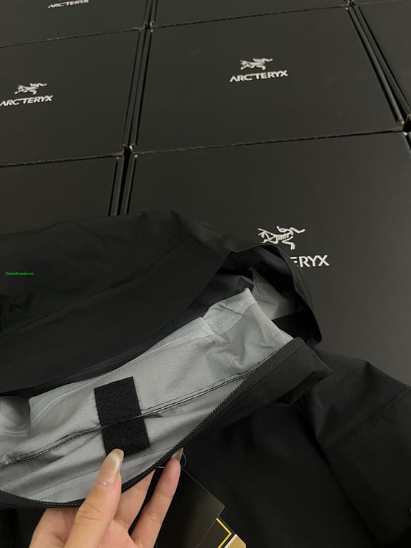 Arc'teryx LEAF Alpha Jacket Gen 2 Black - 4