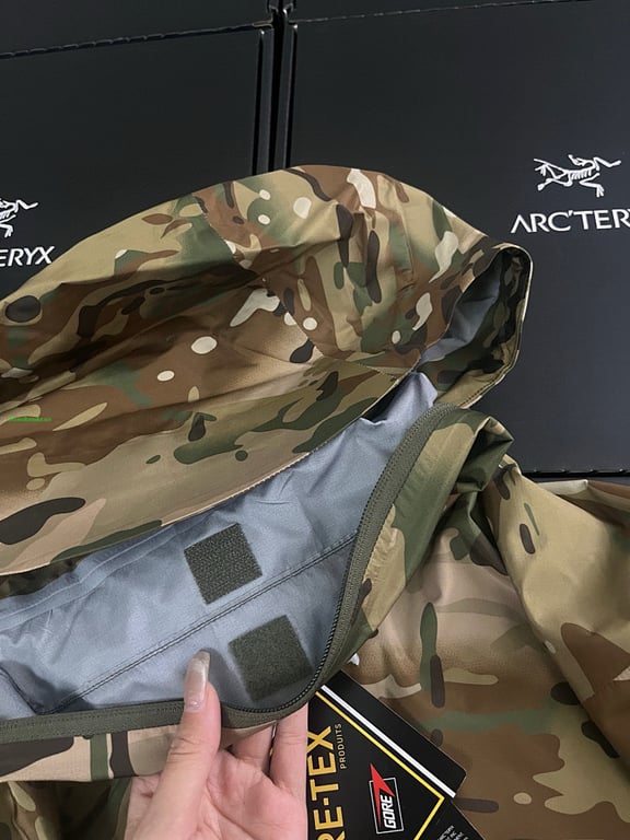 Arc'teryx LEAF Alpha Jacket Gen 2 Multicam - 14
