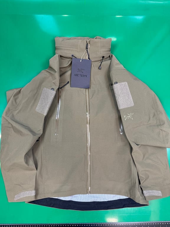 Arc'teryx LEAF Gen2 Jacket - 14