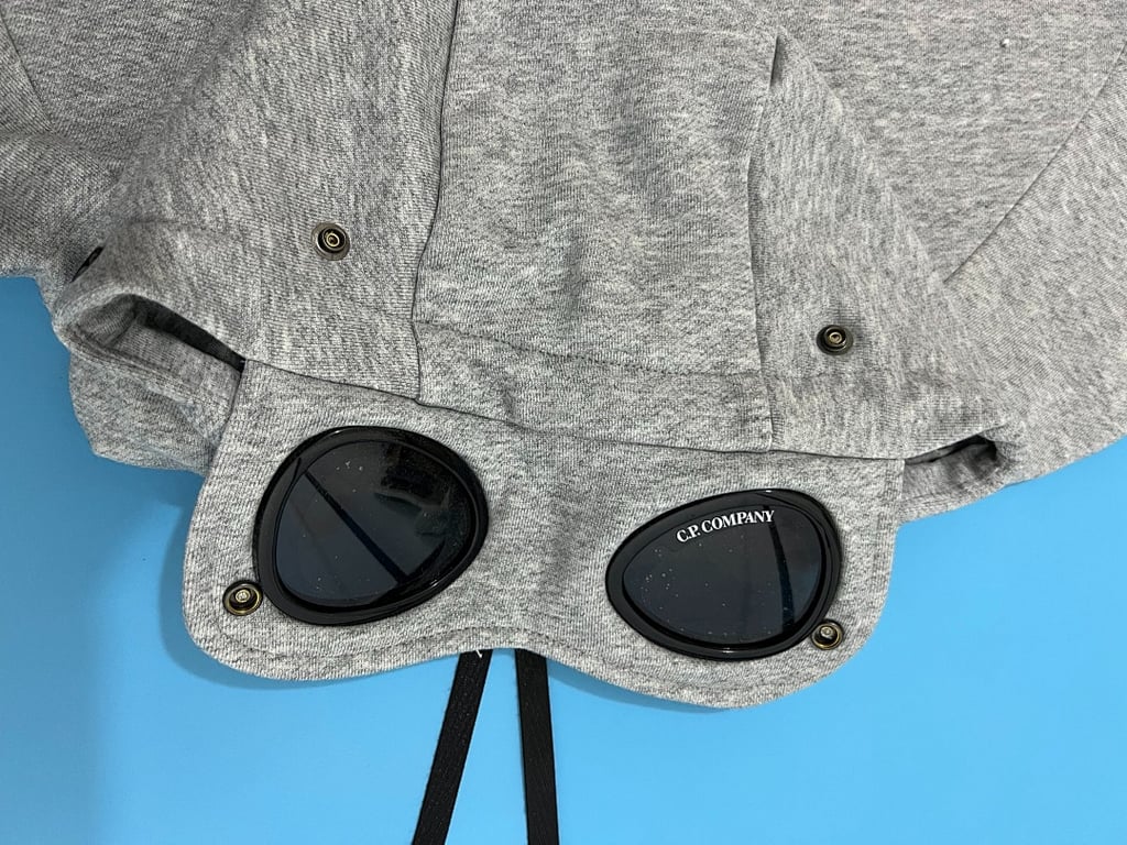 C.P. Company Venus Diagonal Goggle Zip Hoodie - 23