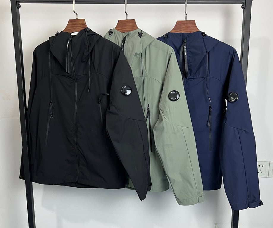C.P. Company Pro-Tek Logo Plaque Hooded Jacket - 3