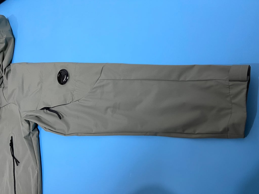C.P. Company Pro-Tek Logo Plaque Hooded Jacket - 40