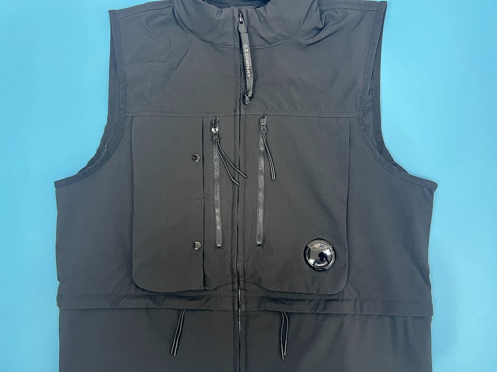 C.P. Company Shell-R Utility Vest Black - 11