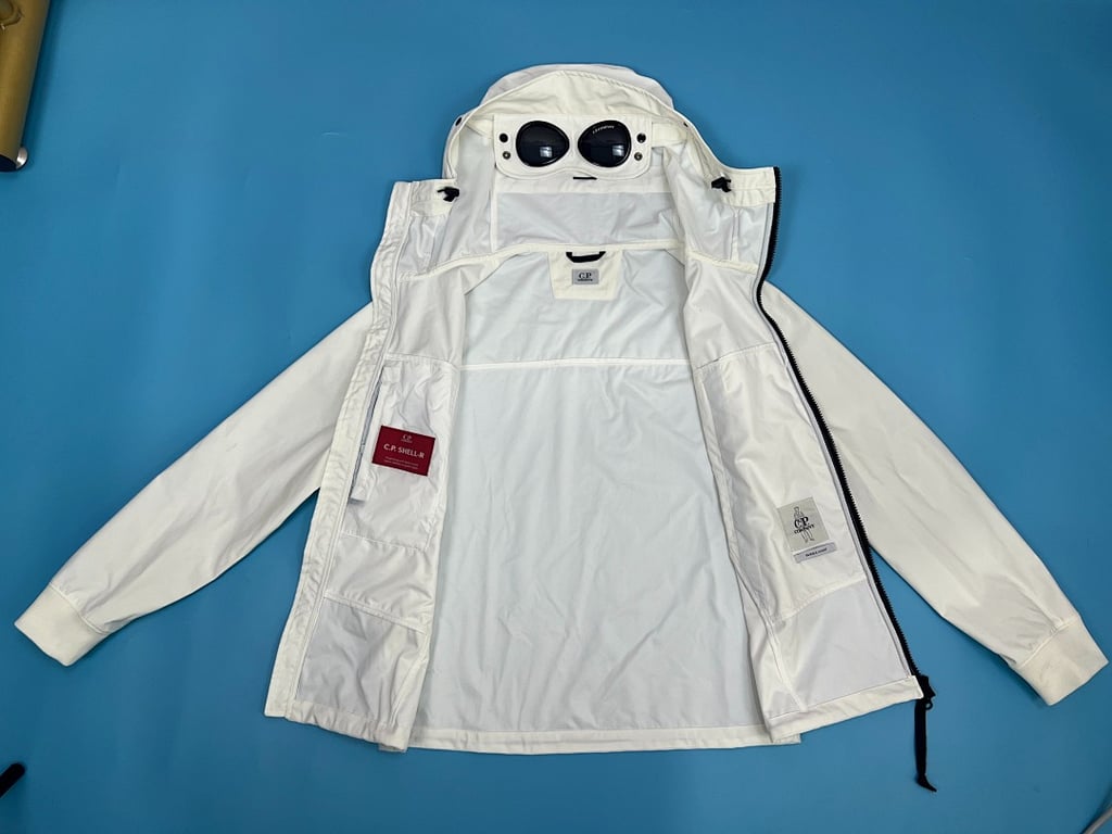 C.P. Company Shell-R Goggle Hood Jacket - 22