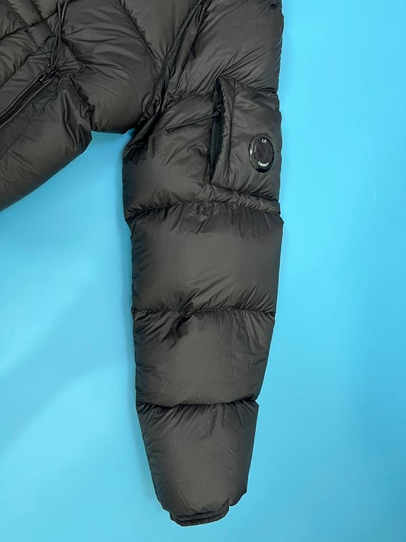 C.P. Company Quilted Ripstop Hooded Down Jacket Black - 20