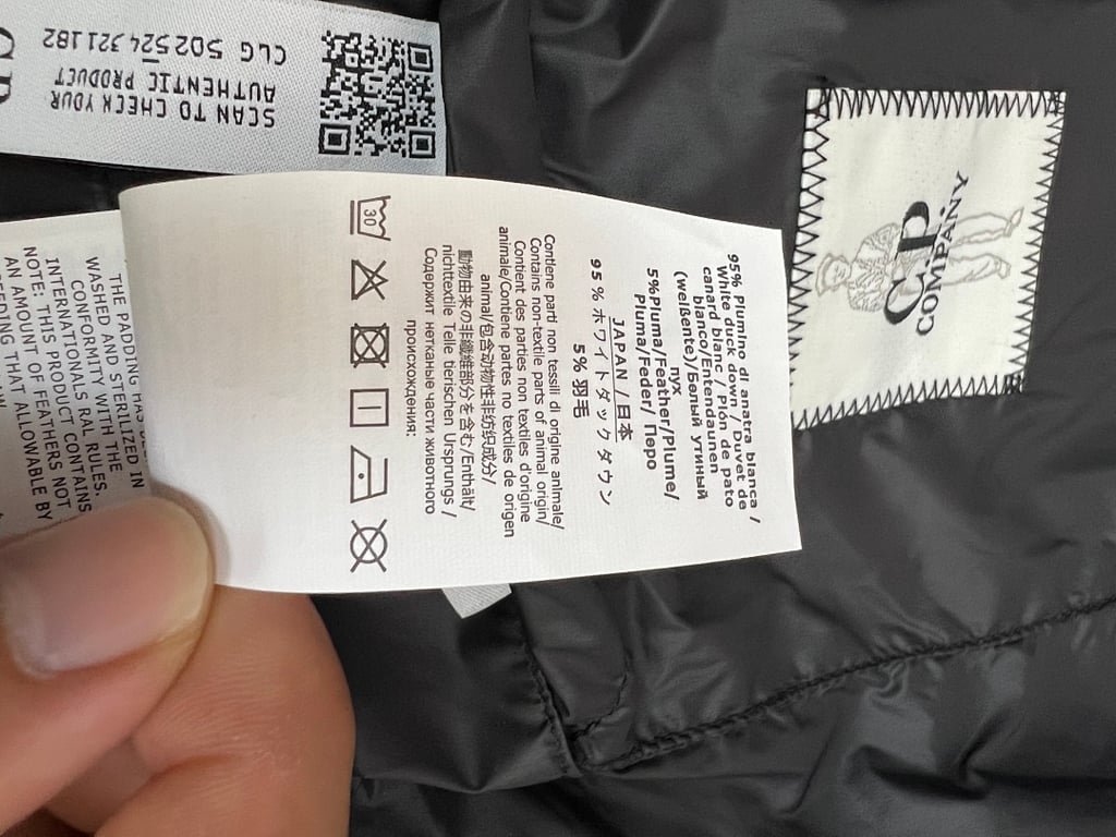C.P. Company Quilted Ripstop Hooded Down Jacket Black - 42