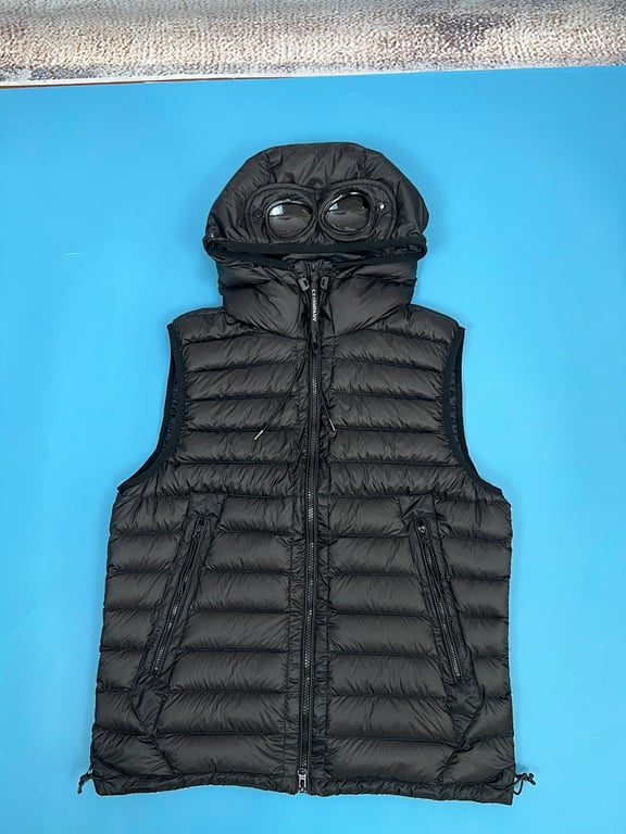 C.P. Company Quilted Goggle Hooded Down Gilet Black - 12