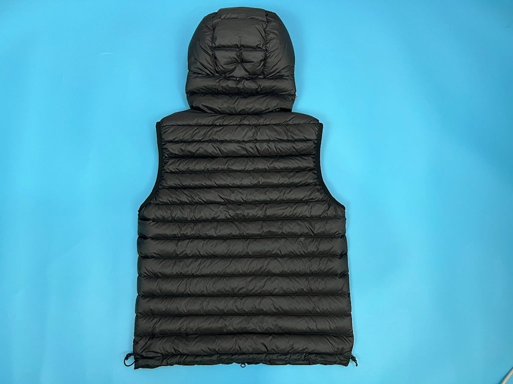 C.P. Company Quilted Goggle Hooded Down Gilet Black - 13