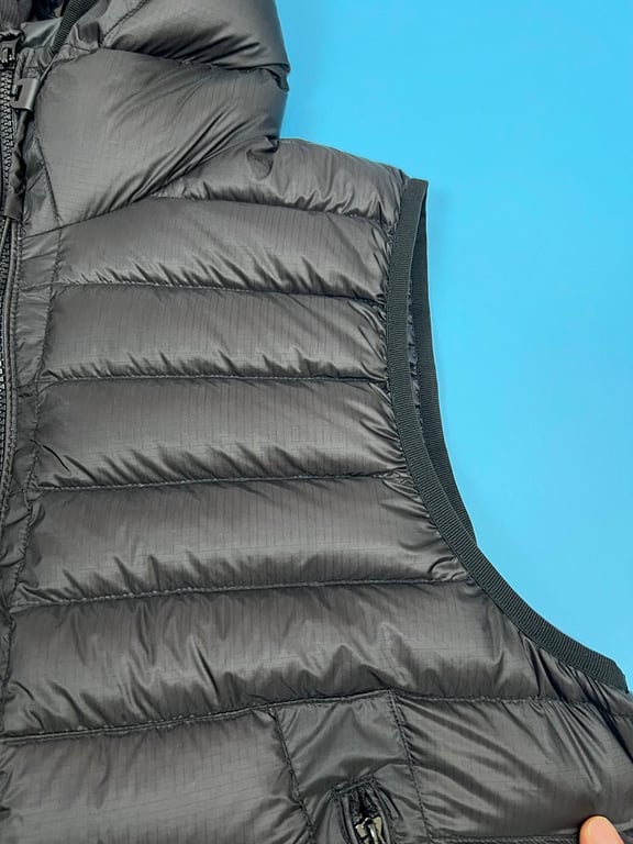 C.P. Company Quilted Goggle Hooded Down Gilet Black - 19
