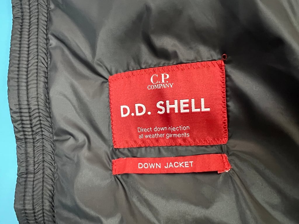 C.P. Company Quilted Goggle Hooded Down Gilet Black - 34