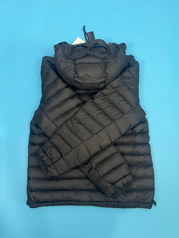 C.P. Company Goggle Hood Puffer Jacket Black - 19