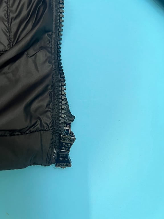 C.P. Company Goggle Hood Puffer Jacket Black - 30