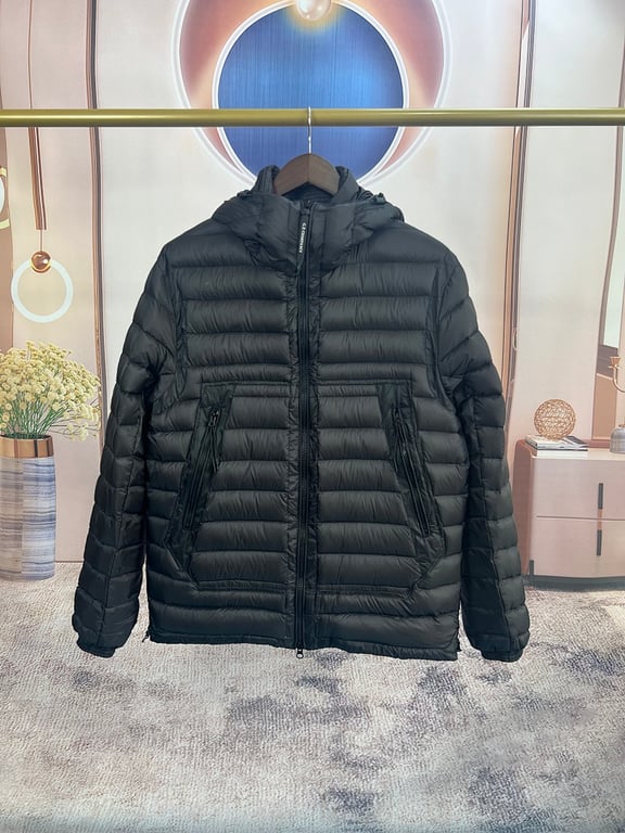 C.P. Company Goggle Hood Puffer Jacket Black - 10